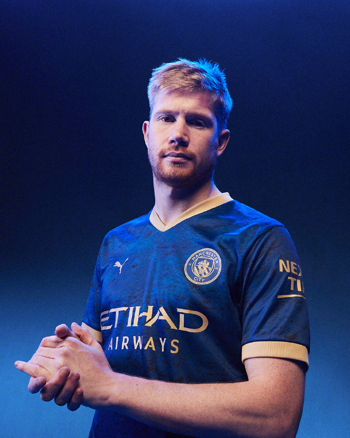 悲喜两重天！孙兴慜失点后表情极度痛苦，穆勒晋级后喜笑颜开