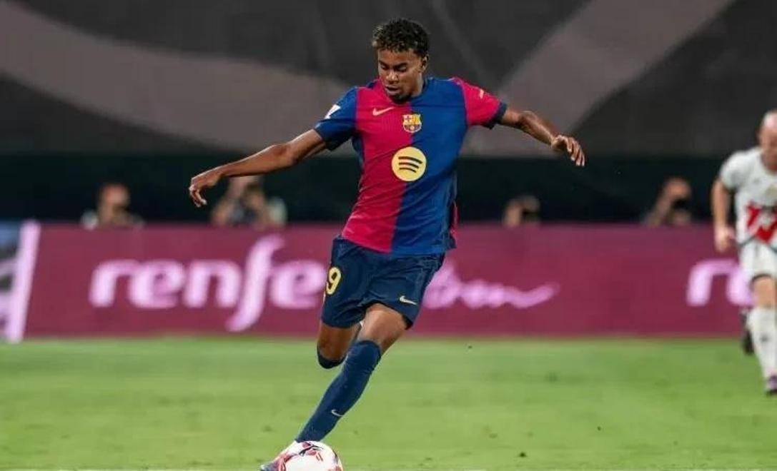 威少本赛季首发时场均接近15+8+8，高于赛季平均数据