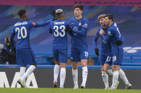 刘军帅晒海牛队与远征军合照：又在末轮完成目标，祝未来可期