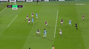 迈阿密国际vs温哥华白浪：梅西PK穆勒；苏亚雷斯替补