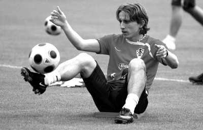 本菲卡欧冠出局将致穆里尼奥冬窗零引援